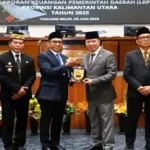 Paripurna DPRD, Pemprov Kaltara Terima Opini WTP Ke-12 dari BPK