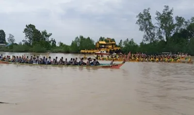 Lomba Perahu Panjang Sukses Digelar