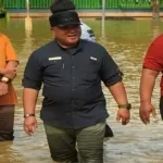 Wabup Gamalis Tinjau Banjir di Segah dan Menyiapkan Bantuan