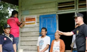 Rumah Ditempel Stiker Keluarga Miskin, Dua Warga Mundur Secara Sukarela