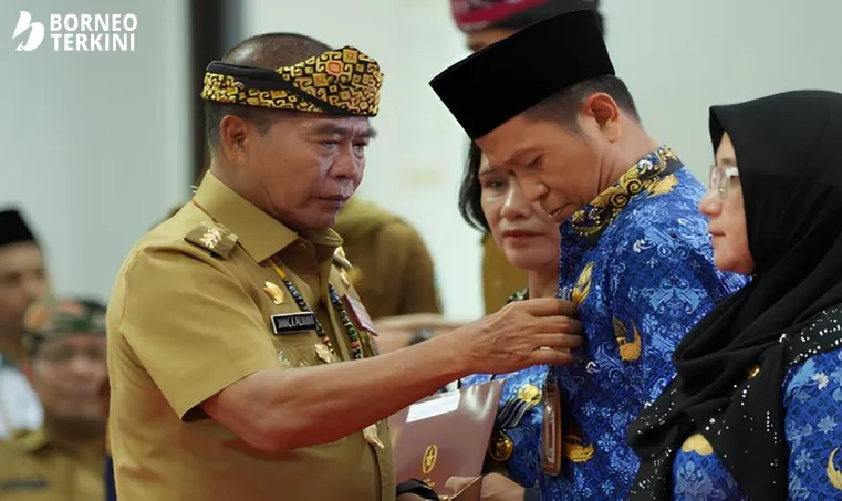 Serahkan Sk Pppk, Gubernur Zainal: Jaga Integritas