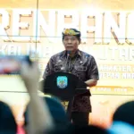 Gubernur Ingatkan Pihak Perusahaan Perbaikan Jalan Lewat CSR