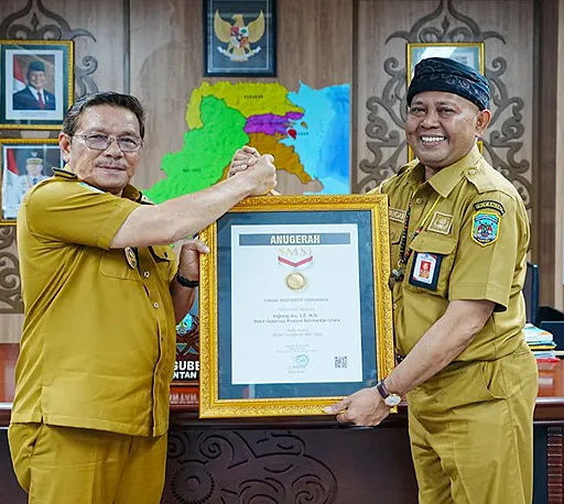 Wagub Kaltara Raih Anugerah dari Pengurus Pusat SMSI
