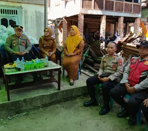 Sinergi Polres Ogan Ilir dan BAZNAS Bedah Rumah Lansia di Tanjung Batu