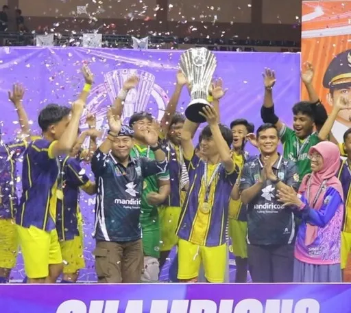 Tutup Turnamen Futsal Pelajar, Gubernur Motivasi Atlet Muda Raih Prestasi Lebih Tinggi