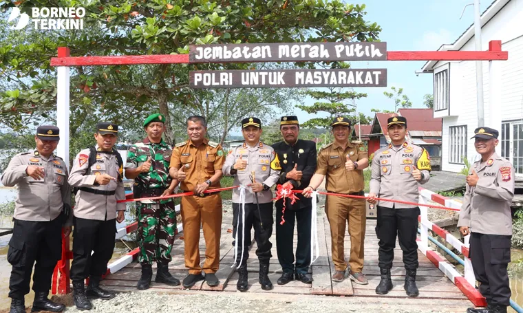 Jembatan Merah Putih Diresmikan Kapolres Berau, Ridho: Meski Sederhana Manfaatnya Signifikan untuk Masyarakat